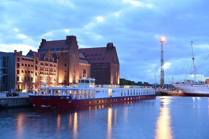 MS Katharina von Bora - Baujahr 2000