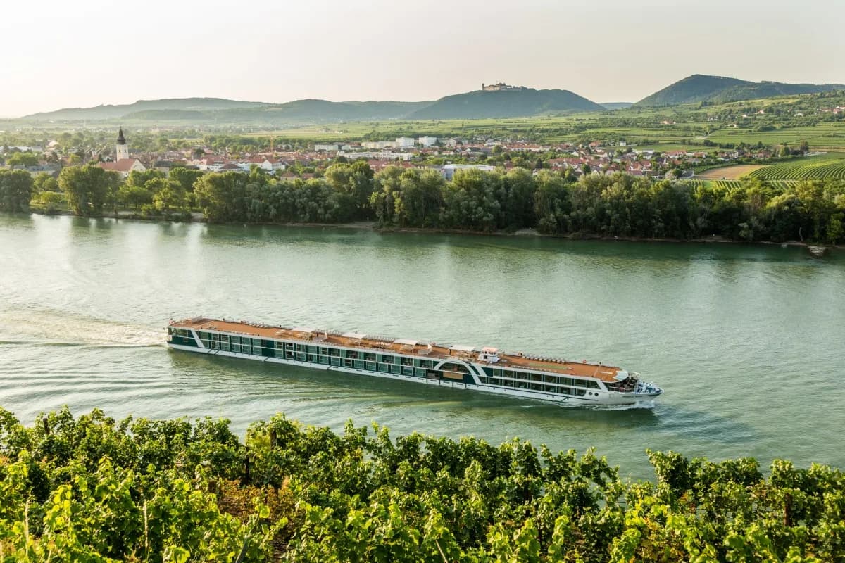MS Amadeus Queen
